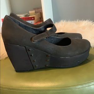 Antelope Collection Mary Jane Platforms Size 38